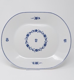 Assiette "Américaine" guirlande de Barbeaux" 27 cm 50 euros